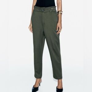 Zara Paperbag Waist Tapered Trouser Pant size Small in Olive Green